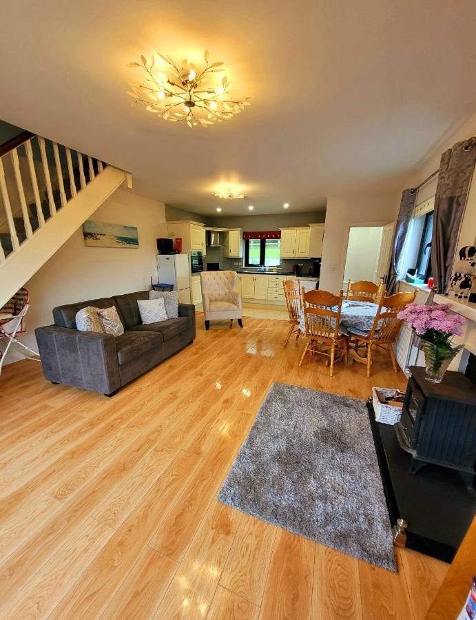 Greystones Clock Tower Lodge Leap Екстериор снимка