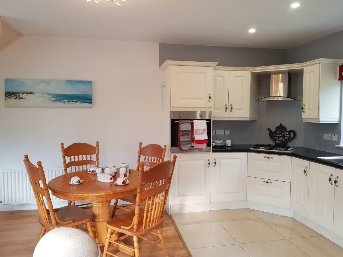 Greystones Clock Tower Lodge Leap Екстериор снимка